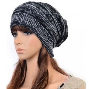 Women's Knit Black and White Baggy Beanie Beret